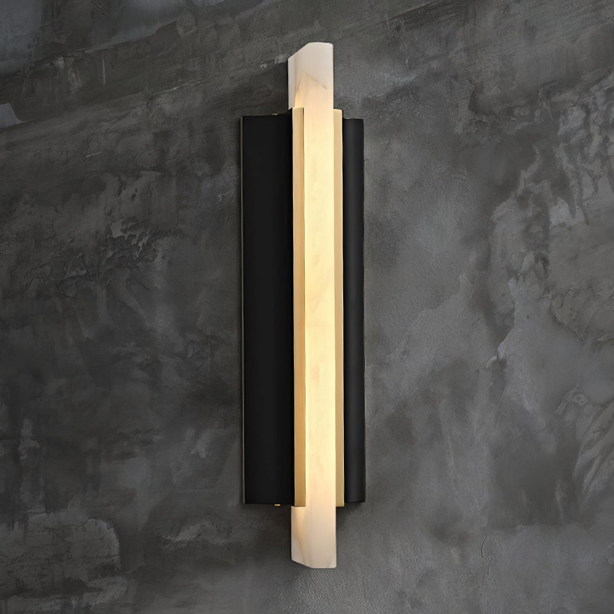 Alabaster Timide Slim Wall Sconce