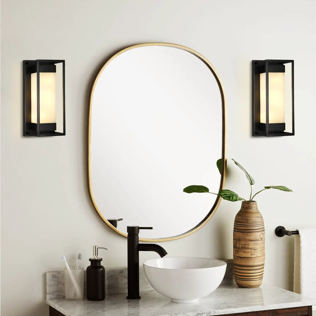 Bravura Alabaster Wall Sconce 15.7H