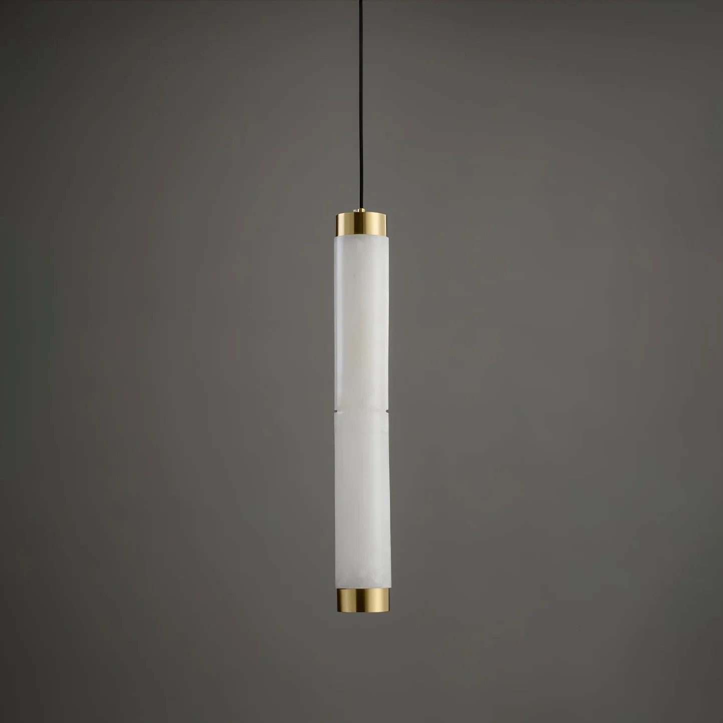 Brushed Brass Alabaster Pendant Lamp – Elegant Ceiling Light