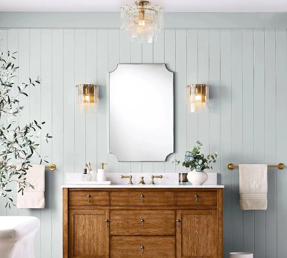 Lirsio Glass Wall Sconce