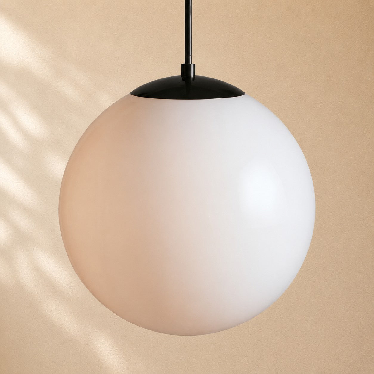 Nelson XL Globe Pendant with Rod