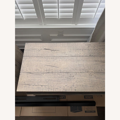 Oak 2-Drawer Nightstand